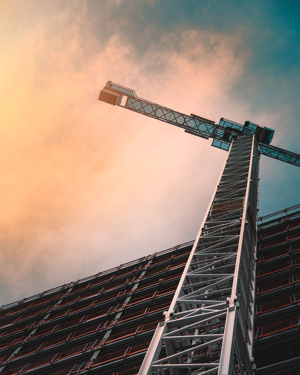 Construction gantry